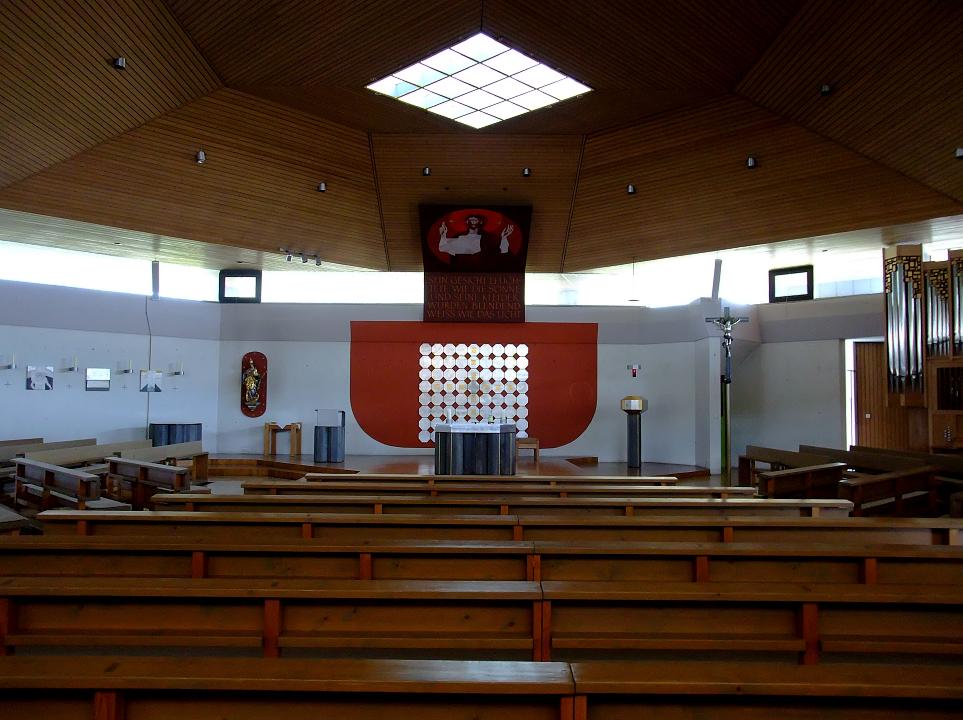 ein moderner Altar